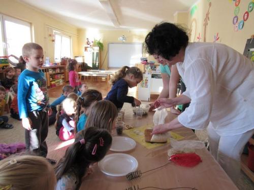 Príprava krmiva pre vtáčiky