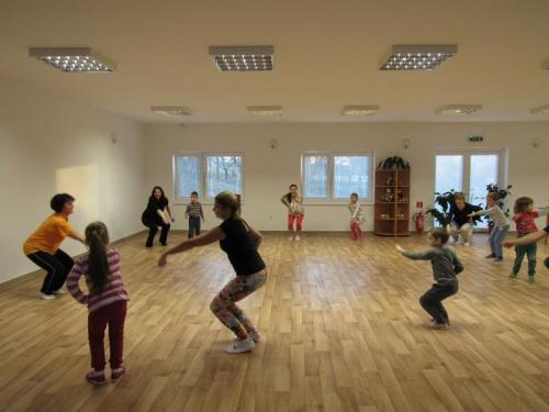 Cvičenie rodičov s deťmi