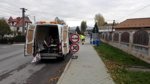 Riešenie dopravnej situácie na križovatke ciest I. a III. triedy, prekládka autobusovej zastávky